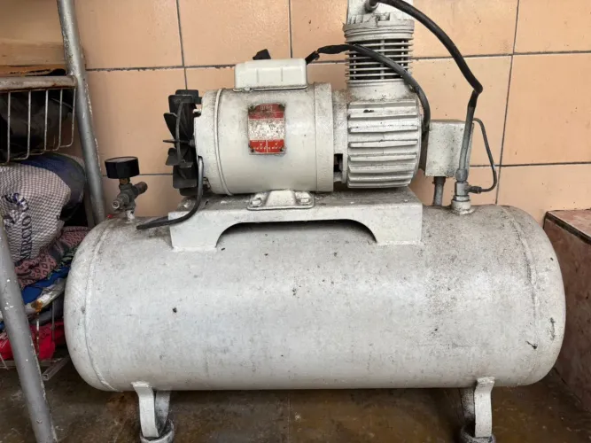 Compressor odontológico