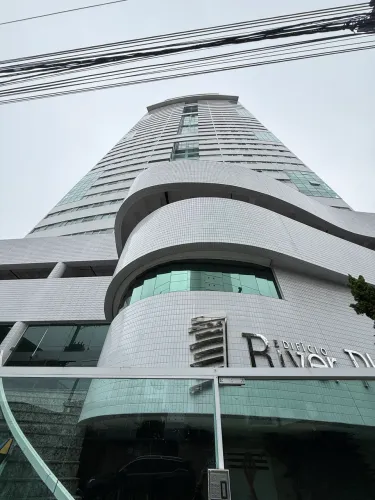LOCAÇÃO NO CONDOMÍNIO RIVER PLACE CARURU 