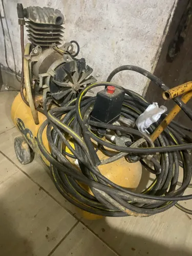 Compressor pra vender, *81