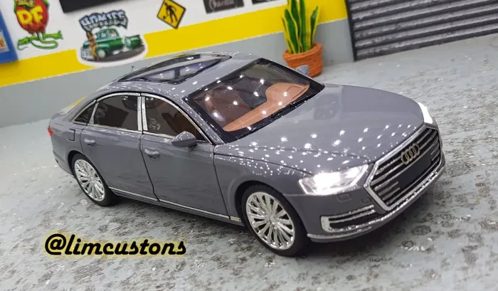 Miniatura 1:24 - Diecast Audi A8