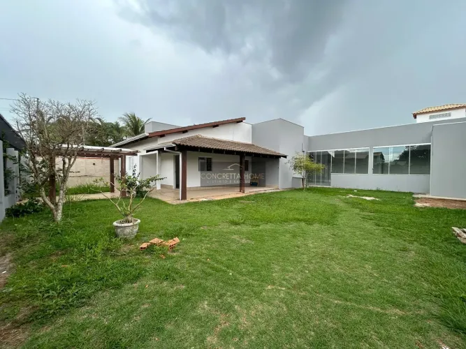 Casa Térrea Ampliada 210M² | 3 quartos (sendo 2 suítes) CHAPADA DOS GUIMARÃES - Bairro Bom