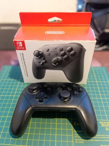 Controle Nintendo Switch Pro Original (Série HAC-013) - Estado de Novo