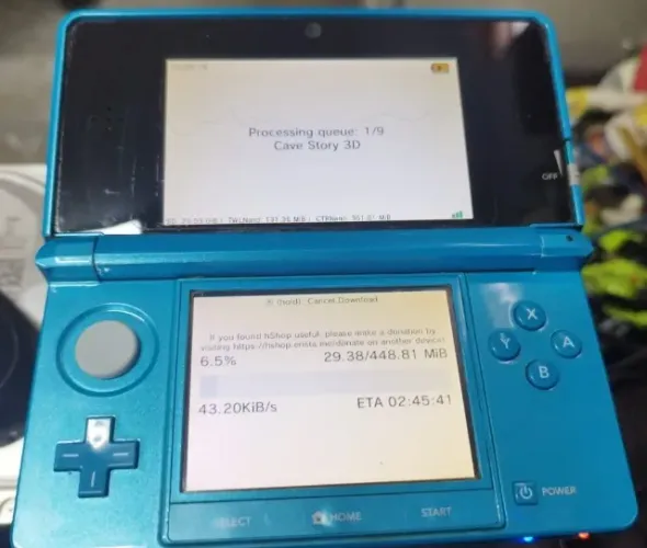 Nintendo 3DS Azul Claro (Light Blue) + Cartão 32GB + Carregador Original