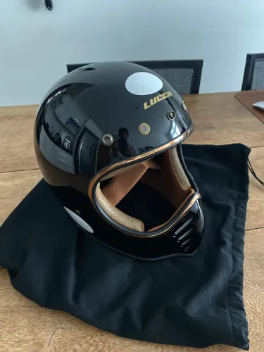 Capacete Lucca customs