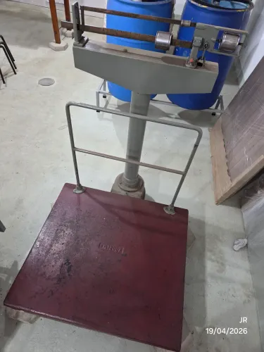 Balança Filizola 1000 Kg - Plataforma 80x90 cm.