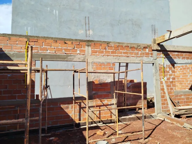 Pedreiro e Mestre de Obras