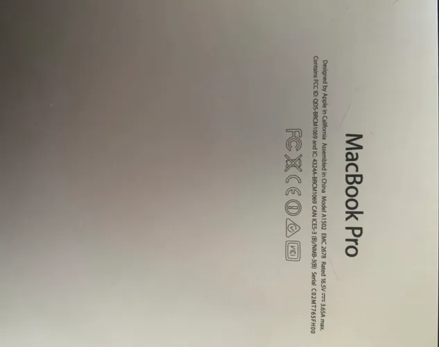 MacBook Pro A1502 COM DEFEITO