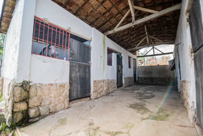 ATENÇÃO INVESTIDORES - ÁREA URBANA, 40.000m²! PEQUENO ACLIVE. DOCUMENTAÇÃO CRISTALINA!!!