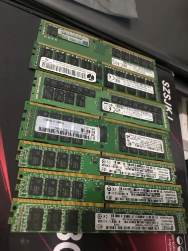 32GB e 16GB ECC DDR4 - 11 unidades
