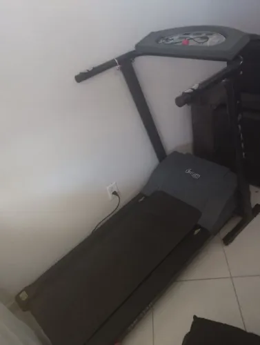 Vendo Esteira Ergométrica Elétrica Dream Fitness modelo DR 2110, Bivolt.