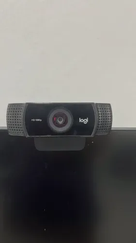 Webcam Full HD Logitech C922 Pro Stream com Microfone Embutido