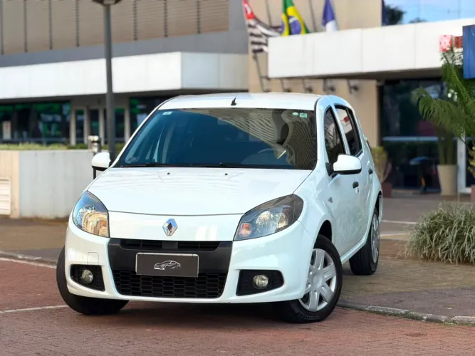 Renault Sandero Expression Hi-flex 1.6 8V 5P 2014
