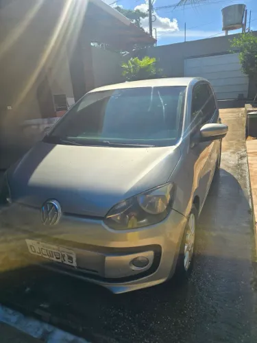 Volkswagen Up! High 1.0 Total Flex 12V 5P 2015