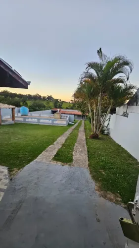 GRANDE OPORTUNIDADE! CHÁCARA COMPLETA COM PISCINA ACEITA IMÓVEIS, CARROS E PARCELA DIRETO