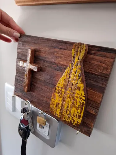 Porta chave de madeira