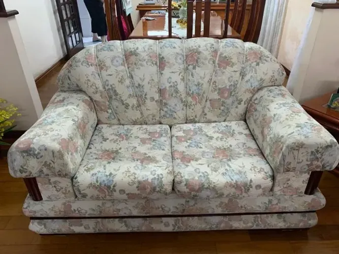 Sofá de 2 lugares de tecido - 2 lugares ( 1,60m x 0,85m)