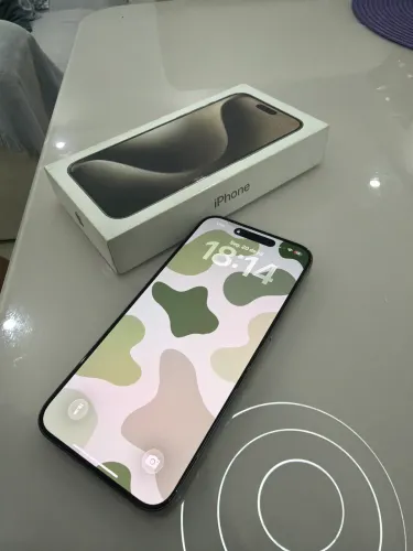 iPhone 15 pro Max usado