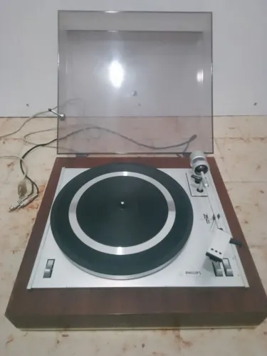Toca discos Philips GA 308 408 / 100% revisado / pré amplificado Vitrola Geleia 