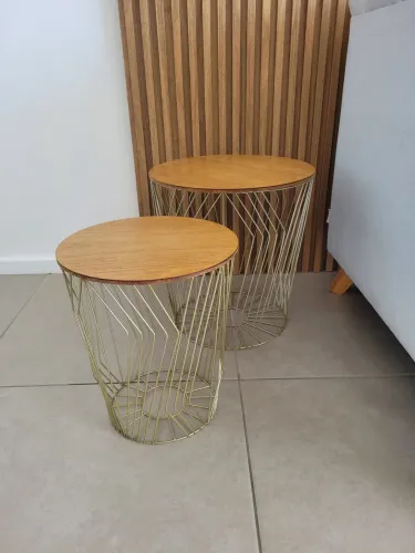 Conjunto com 2 Mesas Laterais Aramadas Douradas - Decorart