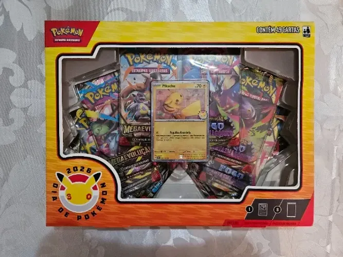 Box coleção dia de Pokémon 2026 TCG 49 cartas Pikachu