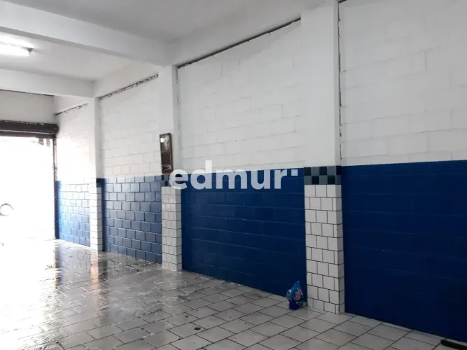 SALÃO para VENDA com 323m² no bairro Jardim Santa Cristina com 0 quartos e 4 vagas. Santo