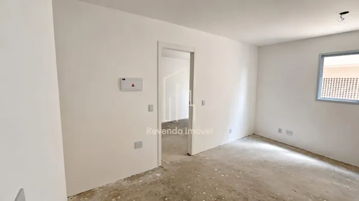Apartamento à venda na Barra Funda, São Paulo-SP: 1 quarto, 1 sala, 1 banheiro e 29,00 m²
