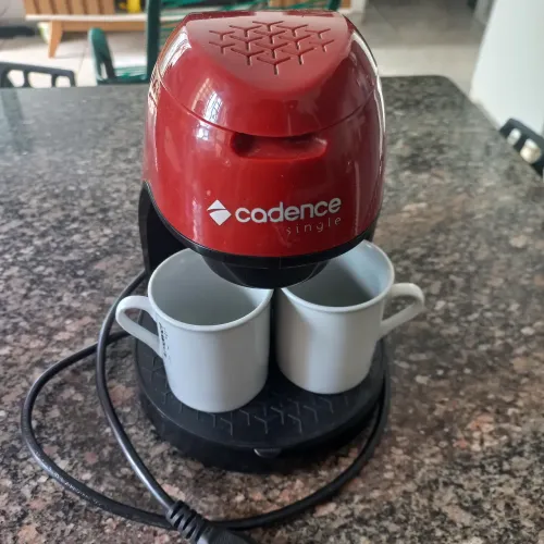 cafeteira cadence