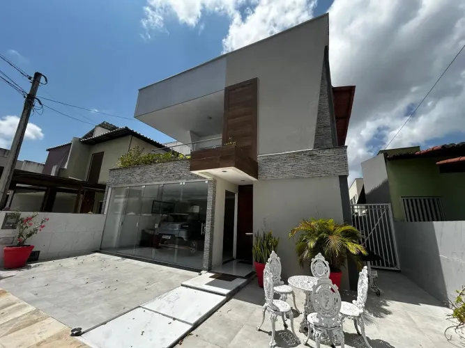 Duplex - Canto dos Pássaros - Satélite - 200m2 - 03 suítes - Dependência - 03 vgs