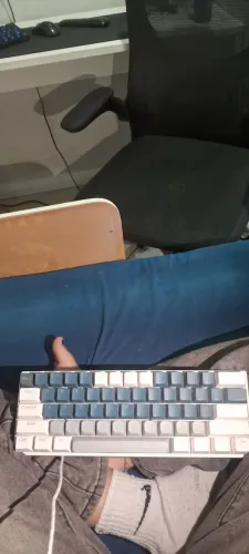 Teclado swit azul  em perfeito estado pouco usado