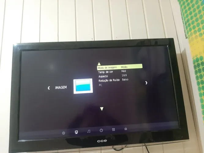 TV CCE 41polegadas