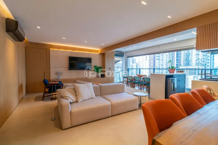 Apartamento à venda Rua Getúlio Soares da Rocha, Jardim das Acácias - São Paulo