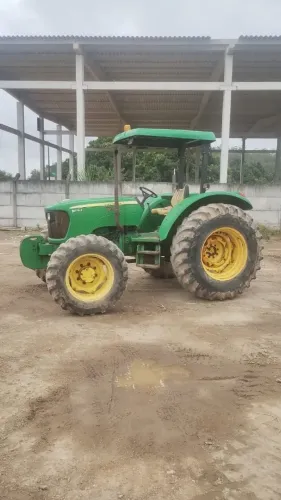 Trator John Deere 5075E - Excelente Estado | Revisado | Pronto para Trabalhar 