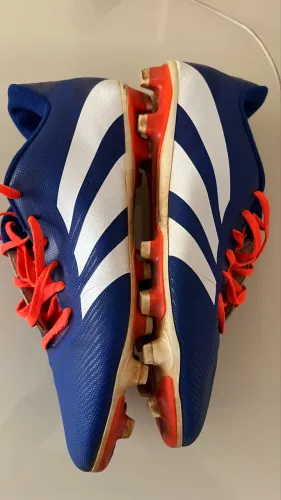 Chuteira de Campo Adidas