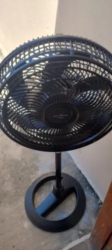 Vendo esse ventilador de coluna 40 cem está funcionando perfeitamente faço entrega