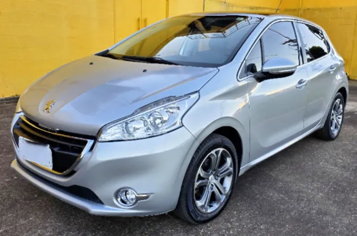 Peugeot 208 Griffe 1.6 Flex 16V 5P Mec. 2015