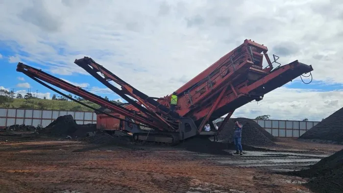 Peneira móvel Sandvik QA450