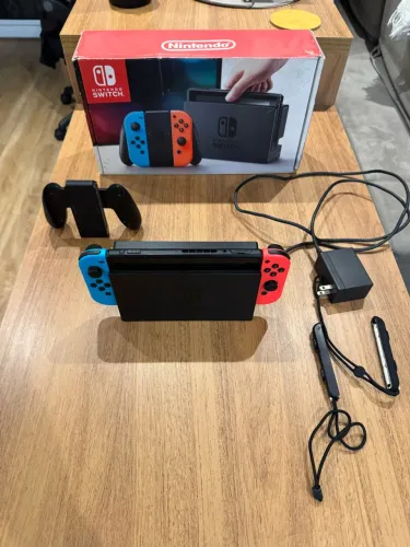 Nintendo Switch V1 (2017)