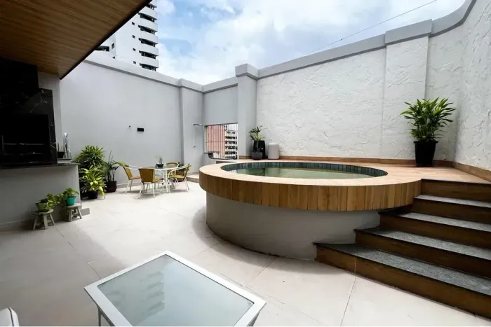 Cobertura com 4 quartos com suíte - 230m2 - Venda