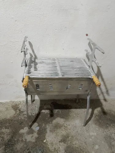 Churrasqueira de alumínio fundido nova!