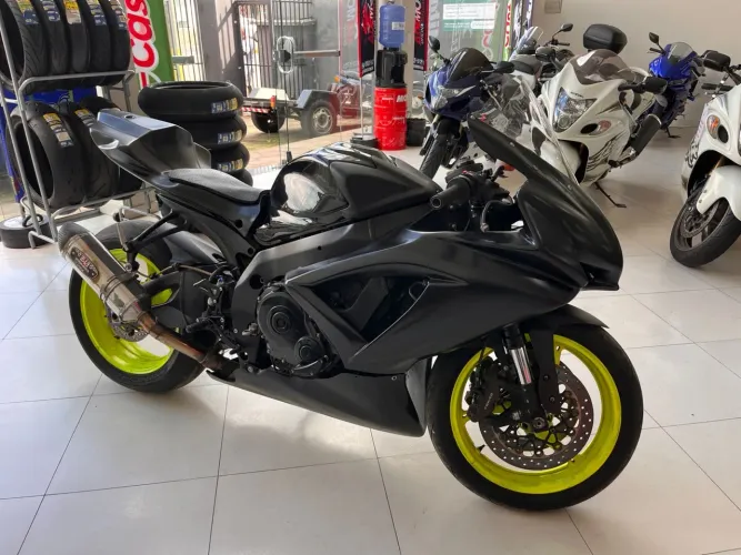 Vendo SRAD 750 de pista