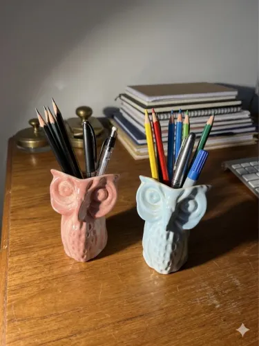Enfeites corujinhas em cerâmica esmaltada - decorativo porta-lápis