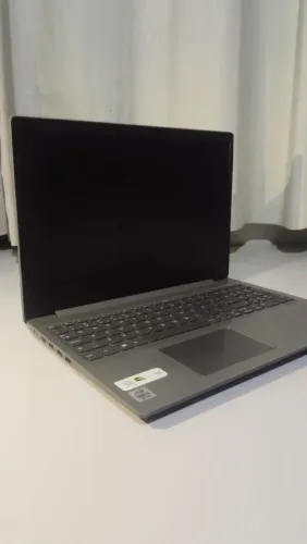 *SEMI NOVO* Lenovo IdealPad S145 intel i5 (Leia a descrição)