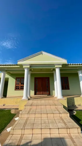 Casa de Alto Padrão à Venda - Conchas/SP