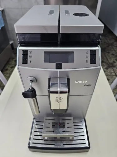 Maquina de café Saeco Lirika