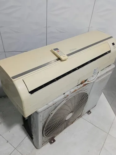 Vendo ar condicionado 12 mil btu valor mil reais 