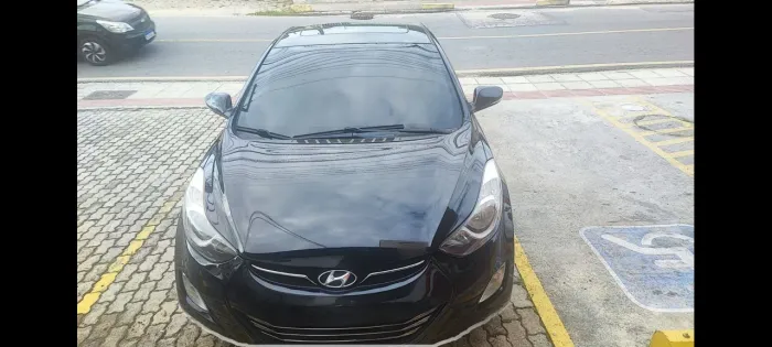 Hyundai Elantra GLS 1.8 16V Aut. 2012