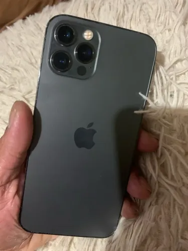 IPhone 12 Pro LEIA