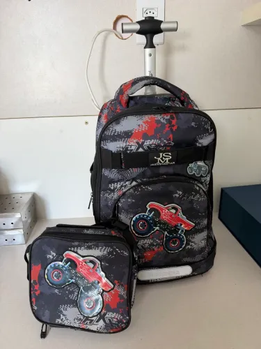 Mochila escolar e lancheira