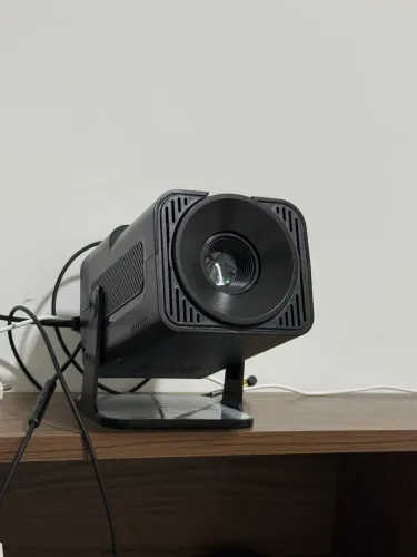 Projetor Hy320