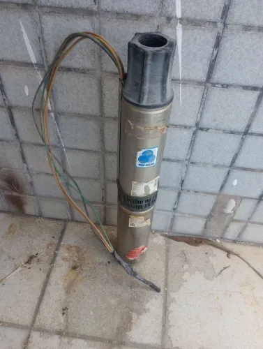 VENDO BOMBA TRIFÁSICA PARA POÇO - NO ESTADO